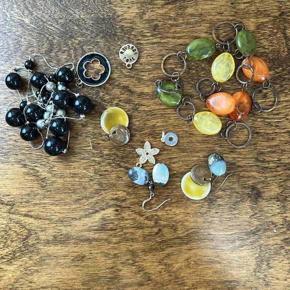 Jewelry Beads - Picture 1 of 11
